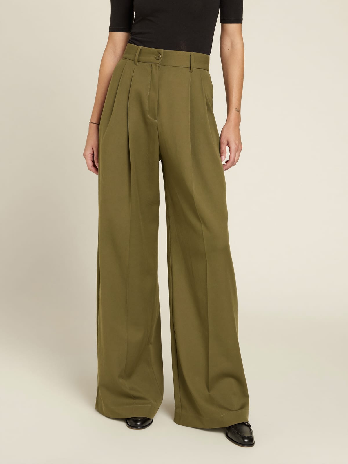 Wide-Leg Pleated Trousers
